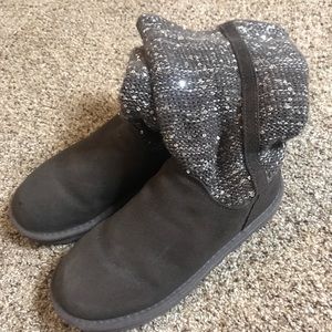 Uggs sparkle , like new !!!